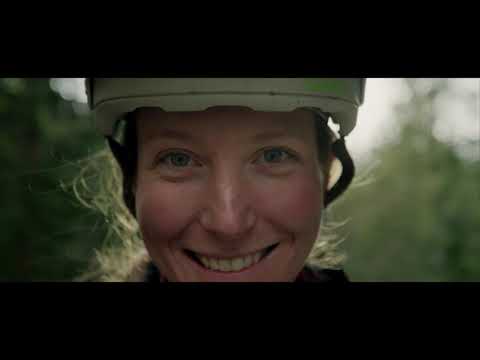 Brittany Phelan and Marielle Thompson win World Cup ski cross medals