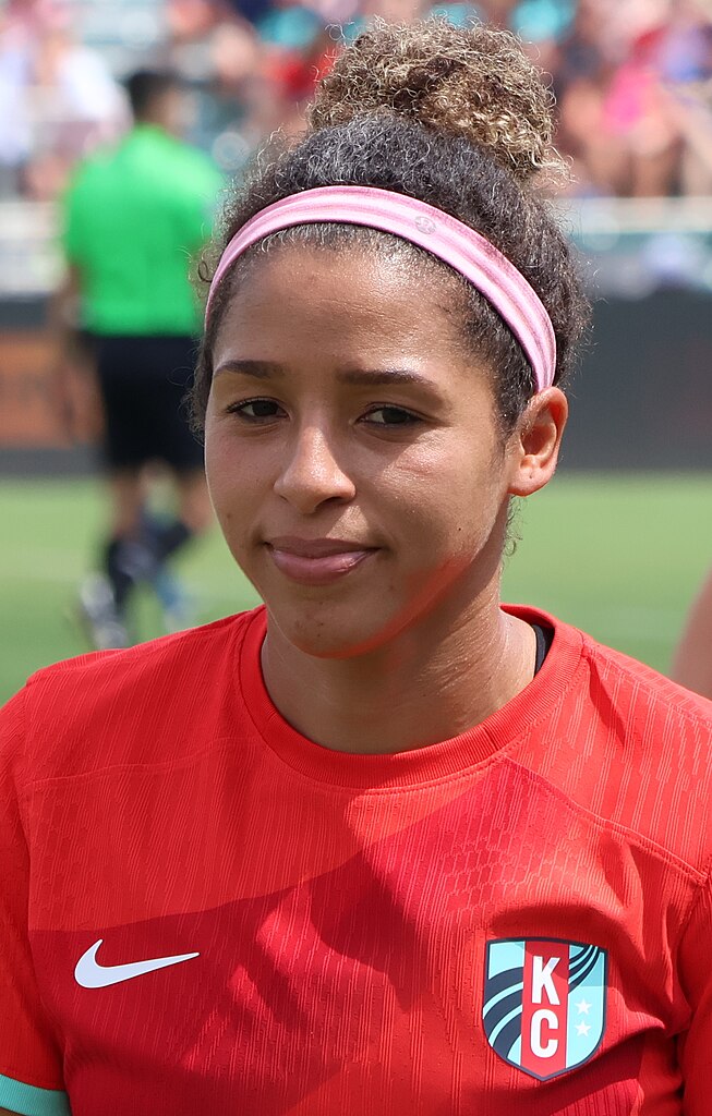 Canadian Women s Soccer Player Desiree Scott To Retire At Age 37